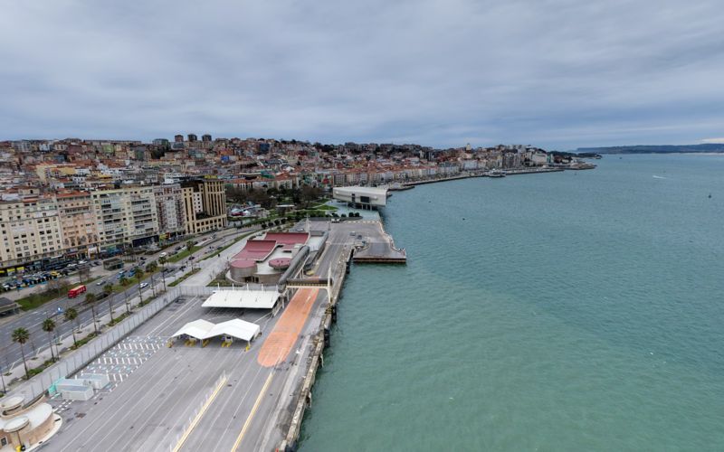 Vista aérea de la bahía y el centro, Santander
